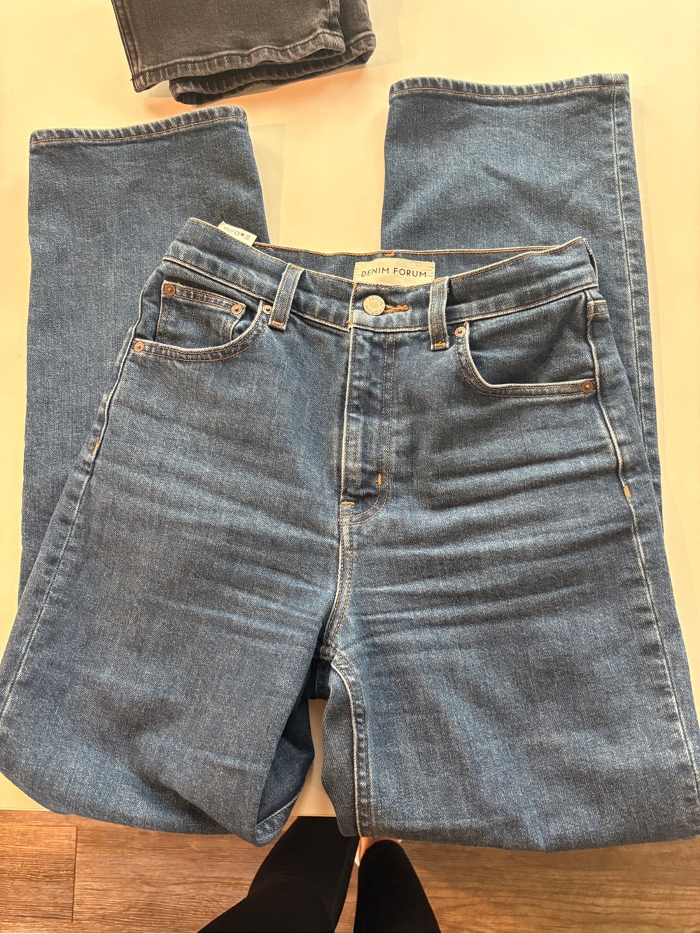 Denim Forum The Arlo Hi-Rise Straight Jean - Picture 3 of 7